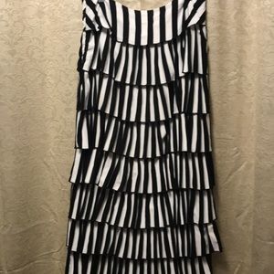 Dainty Jewels Skirt!